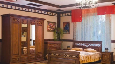 Дубові меблі